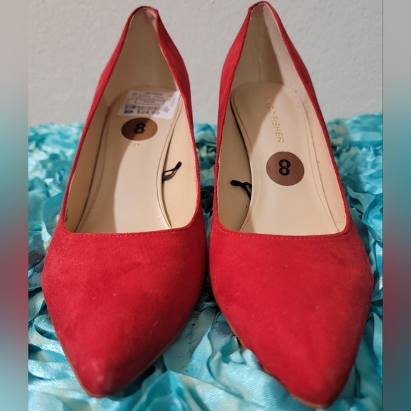 Red Heels 👠 - Picture 4 of 6